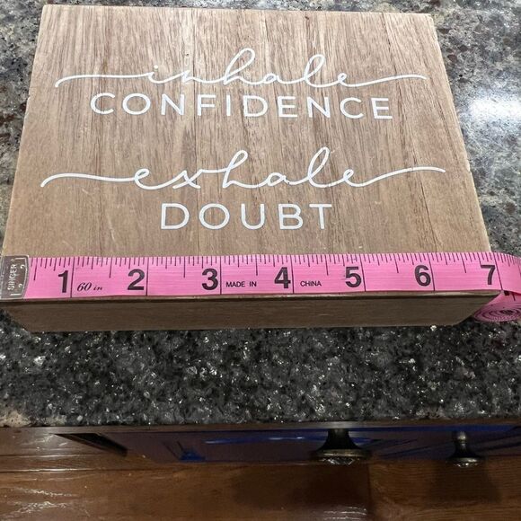 Inhale confidence exhale doubt wooden sign - Picture 2 of 6